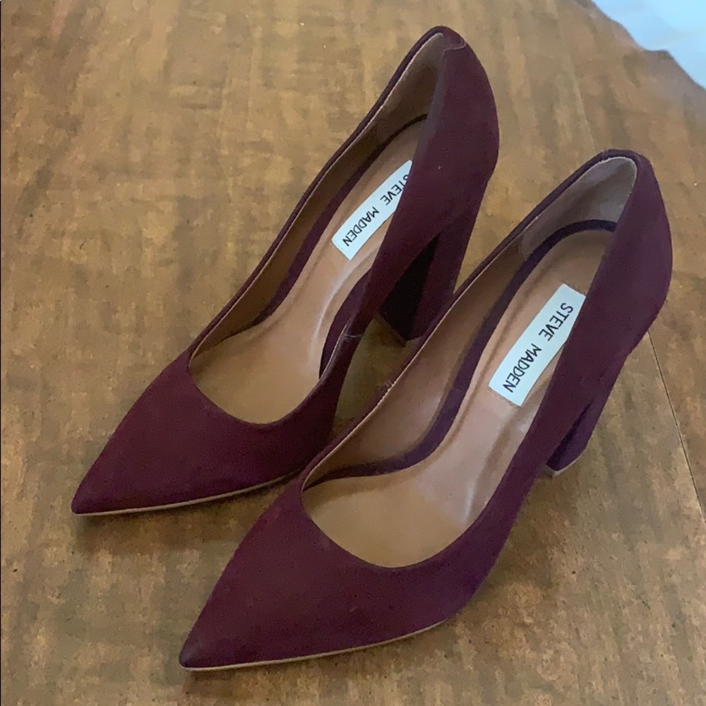 NWOB Steven Madden Burgundy Heels